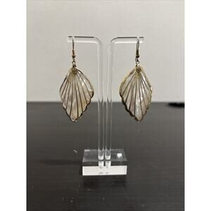 Vintage White Mother of Pearl LEAF Shape Gold Tone Dangle Earrings